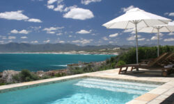 cliff-lodge-pool-area