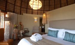 delux_bedrooms_kwena_lodge