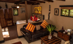 hog-hollow-country-lodge-room-interior2d