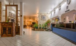 hotel reception2