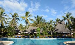 SWIMMING-POOL-AT-BREEZES-ZANZIBAR